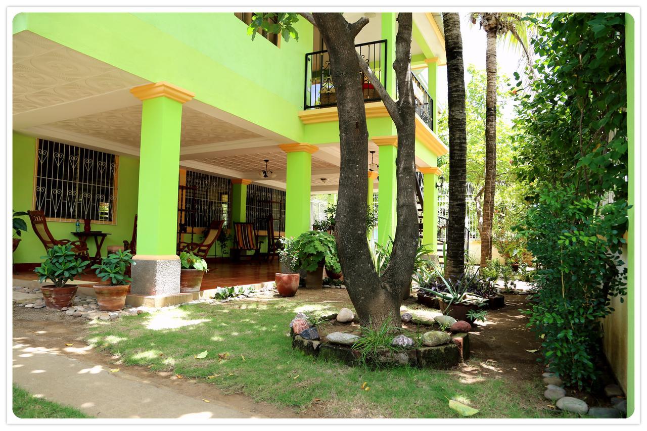 Hostal San Antonio León Εξωτερικό φωτογραφία