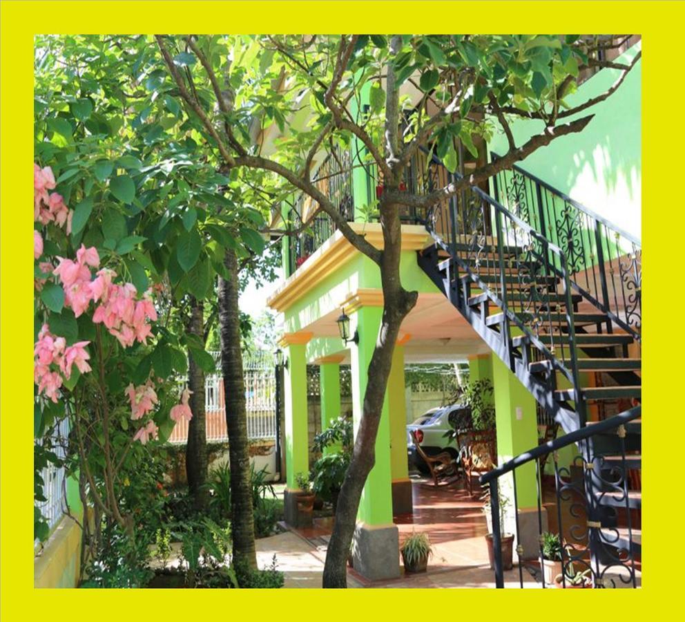 Hostal San Antonio León Εξωτερικό φωτογραφία